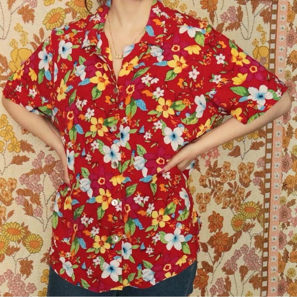 red hawaiian shirt